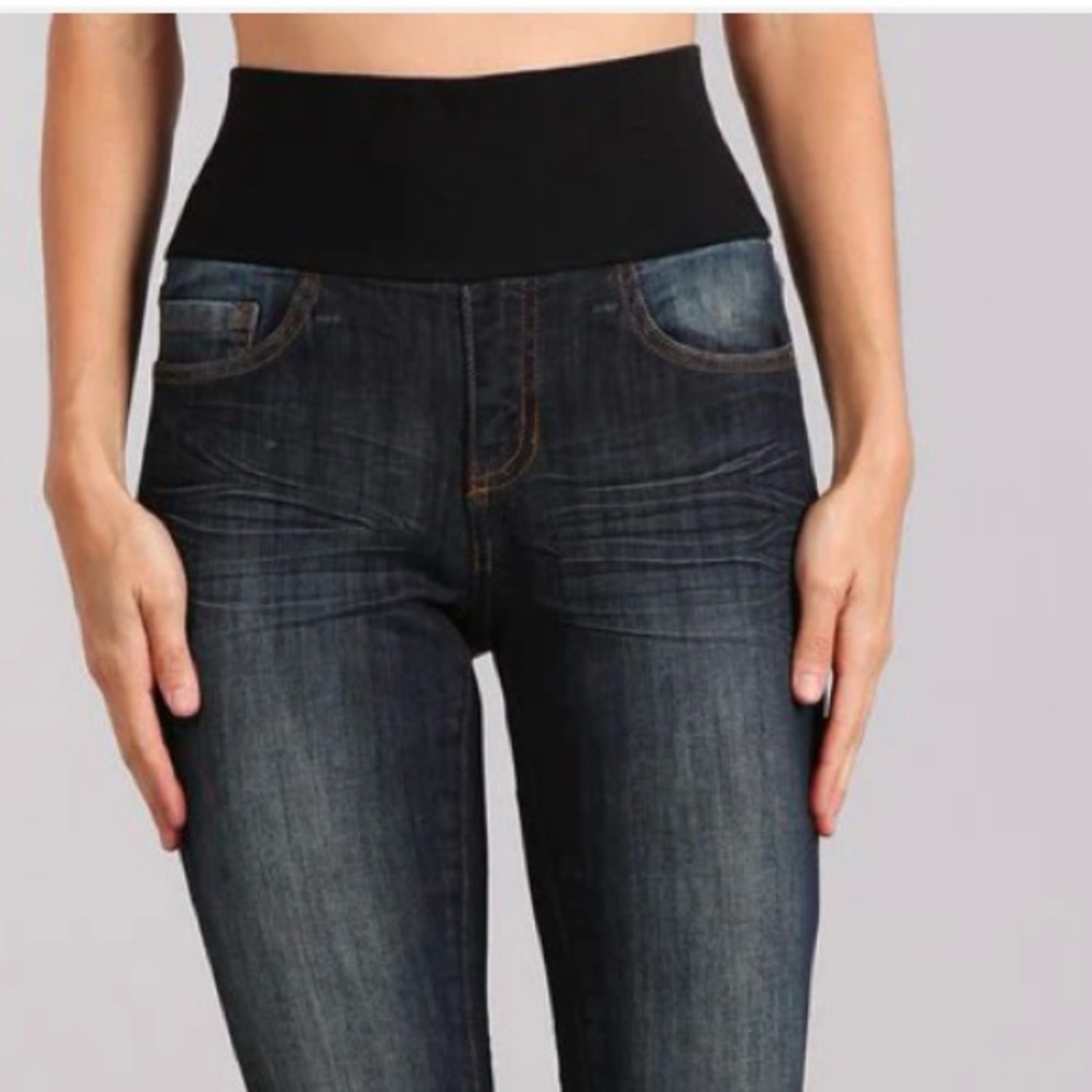 Rena Classic Blue Dark Wash High Waist Jeans EUC